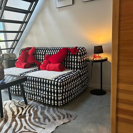 Apartamento Wellness Loft With Sauna, Jacuzzi, Roof Terrace & Amazing View Amberes Exterior foto