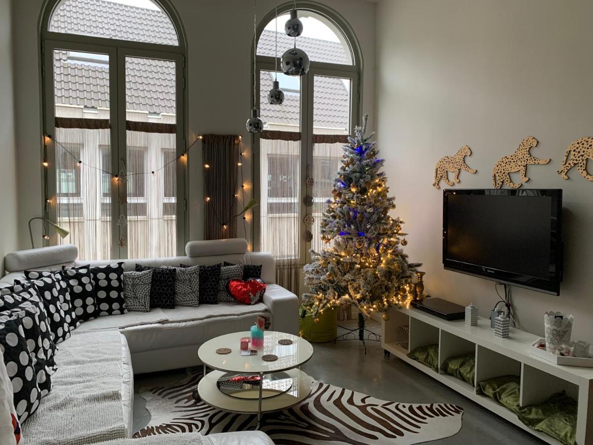 Apartamento Wellness Loft With Sauna, Jacuzzi, Roof Terrace & Amazing View Amberes Exterior foto