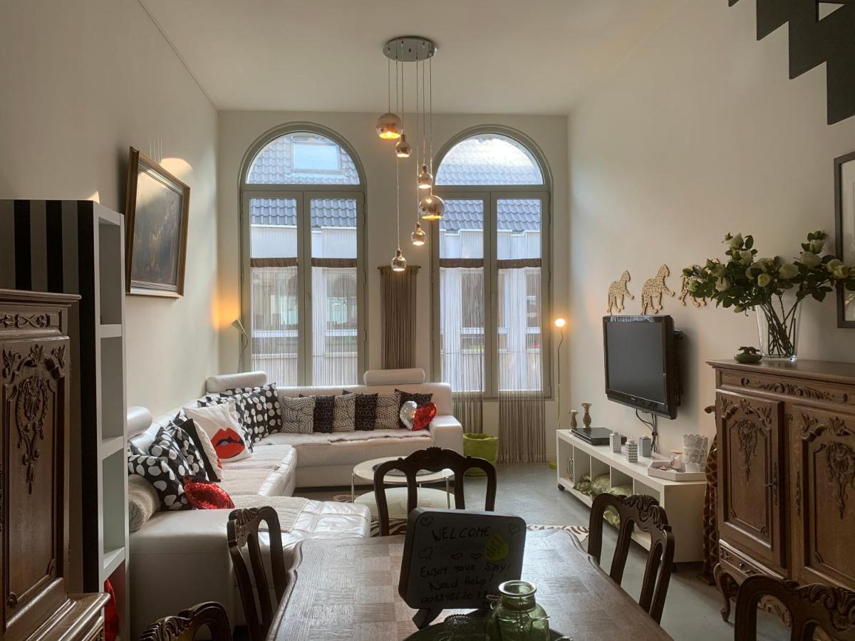 Apartamento Wellness Loft With Sauna, Jacuzzi, Roof Terrace & Amazing View Amberes Exterior foto