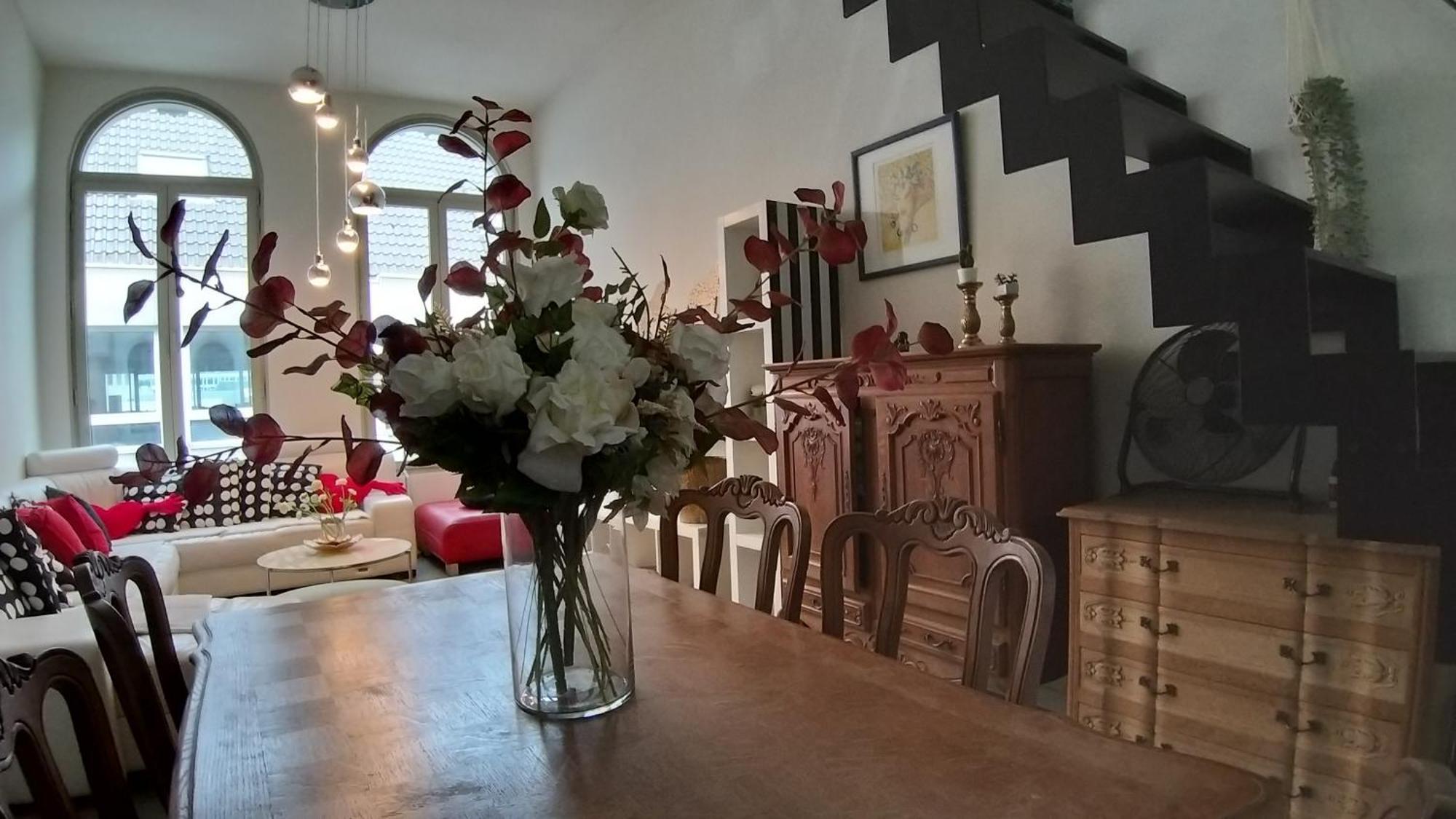 Apartamento Wellness Loft With Sauna, Jacuzzi, Roof Terrace & Amazing View Amberes Exterior foto