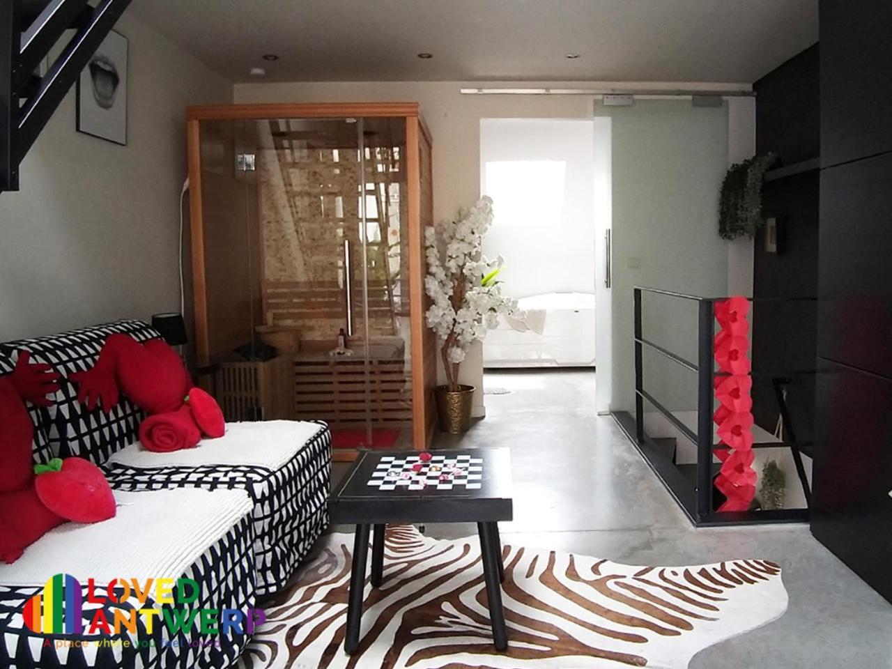 Apartamento Wellness Loft With Sauna, Jacuzzi, Roof Terrace & Amazing View Amberes Exterior foto