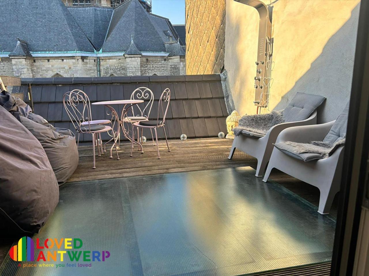 Apartamento Wellness Loft With Sauna, Jacuzzi, Roof Terrace & Amazing View Amberes Exterior foto