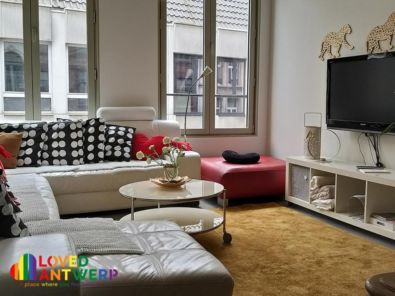Apartamento Wellness Loft With Sauna, Jacuzzi, Roof Terrace & Amazing View Amberes Exterior foto